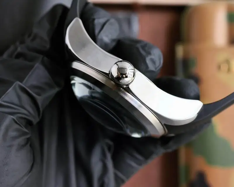 Corum 47mm 16 (6)